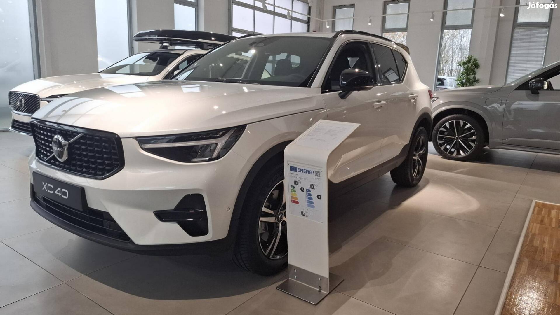 Volvo XC40 2.0 [B4] Mhev Plus Dark DCT Szalon A...